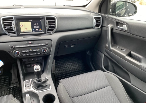 Kia Sportage cena 67900 przebieg: 186000, rok produkcji 2018 z Krzanowice małe 154